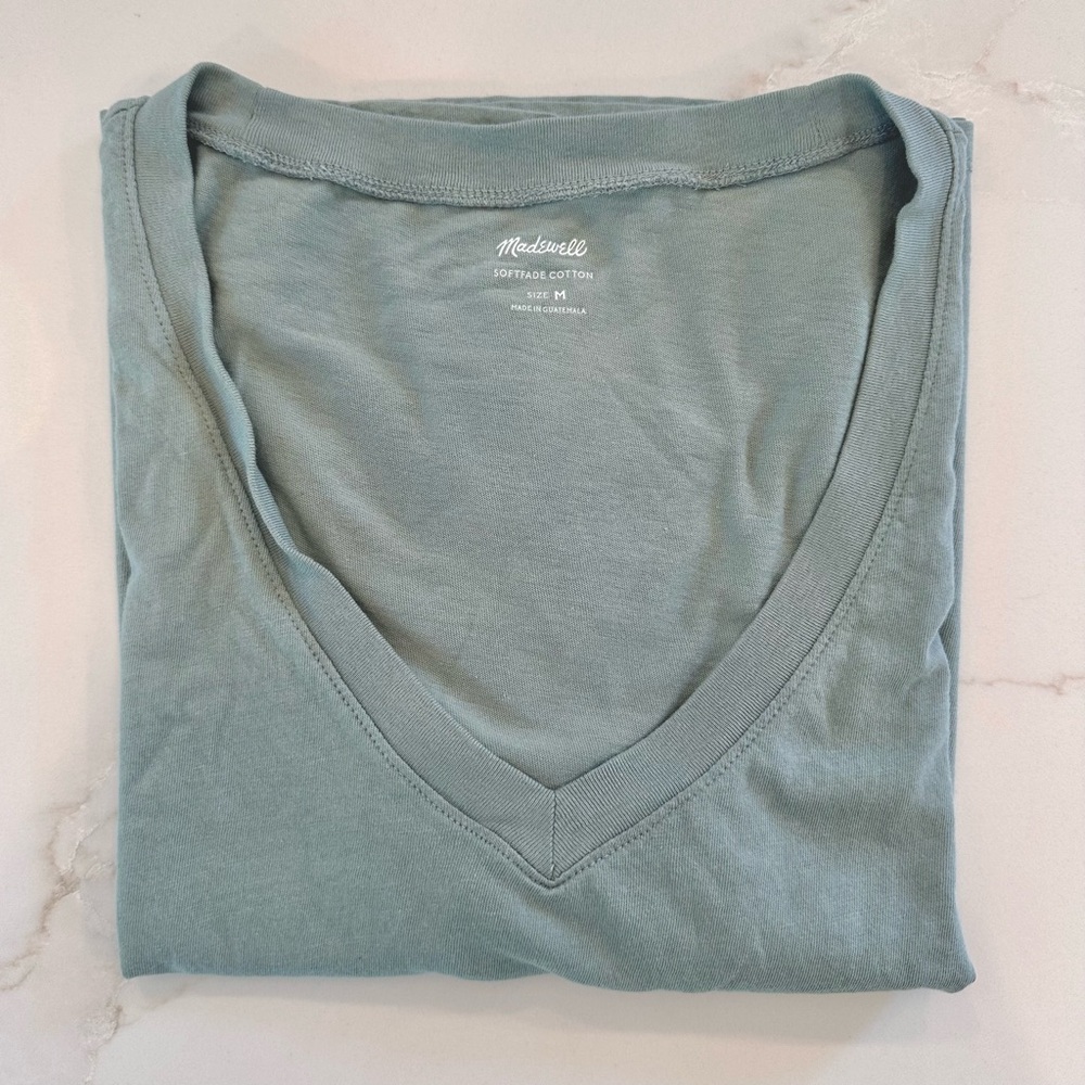 Madewell softfade light green cotton v neck crop tee.